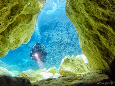 First underwater footage of the collapsed Azure Window